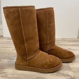 UGG Women's Classic II Tall Boots CHESTNUT Sheepskin Suede Leather Womens Size 9